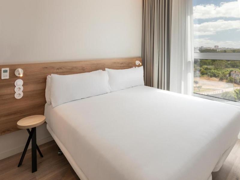 B&B Hotel Setúbal Bonfim image