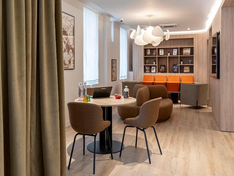 Dantan Hotel image