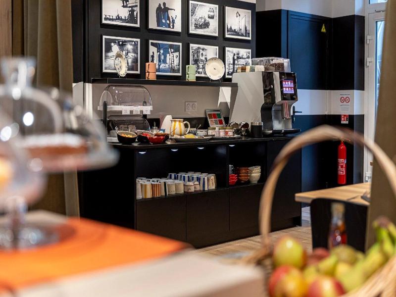 Dantan Hotel image