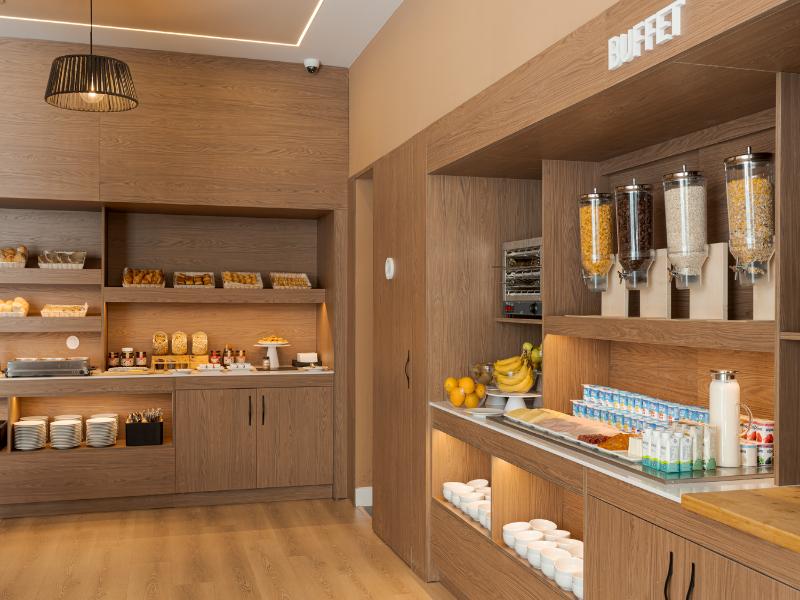 B&B Hotel Lisboa Aeroporto image