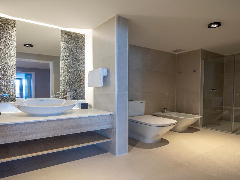 Radisson Blu Bariloche image