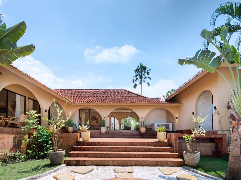 Cabana Kedungu Villa By Ini Vie Hospitality image