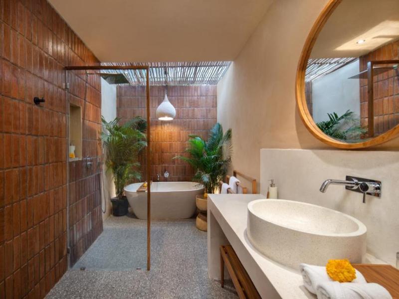 Cabana Kedungu Villa By Ini Vie Hospitality image