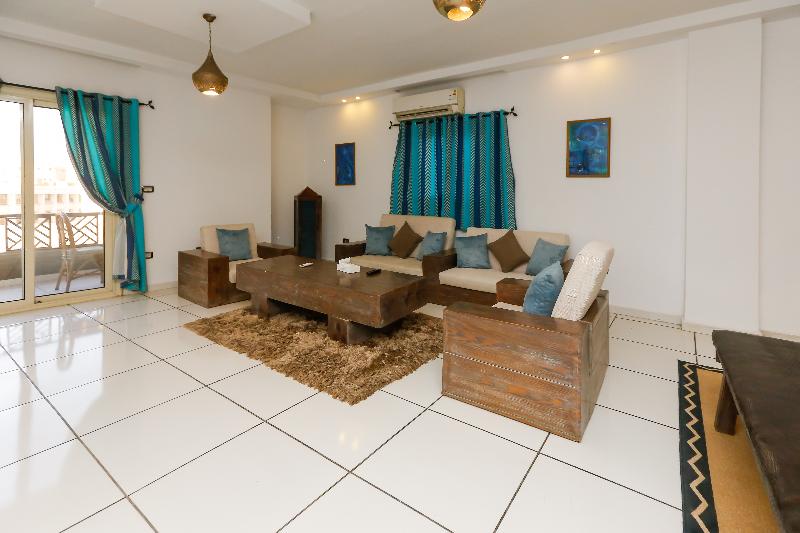Pyramids Gem Plaza Boutique Hotel & Restaurant