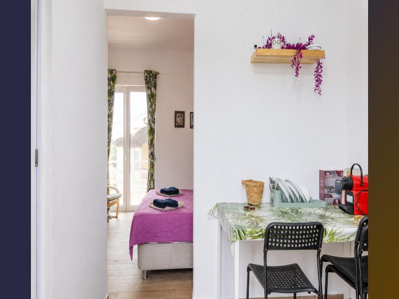 Karavaki Apartments image
