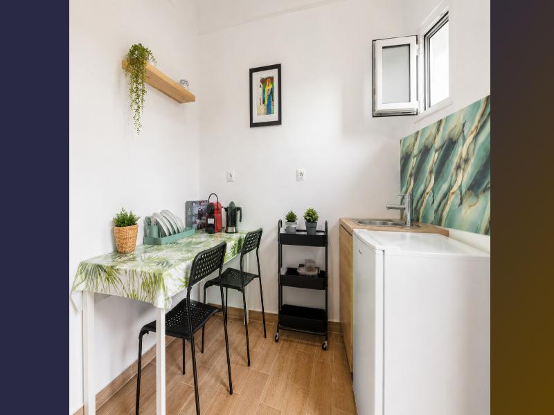 Karavaki Apartments image