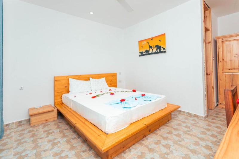 Tiki Beach Club & Resort gallery photo 30