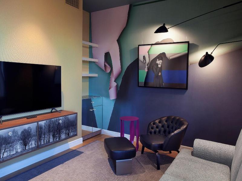 Room12 image