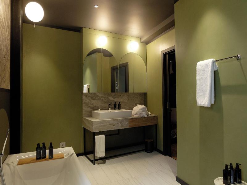 Room12 image