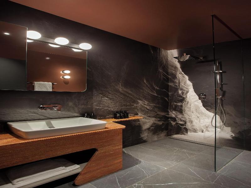 Room12 image