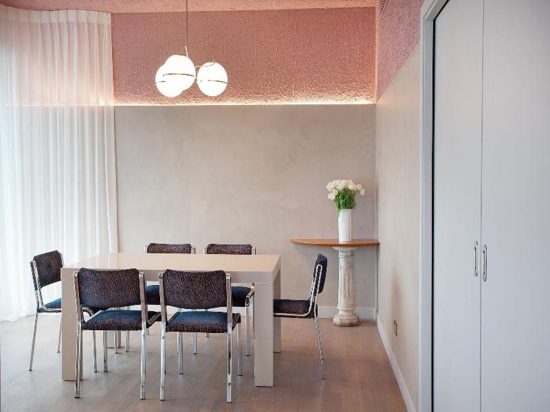 Room12 image