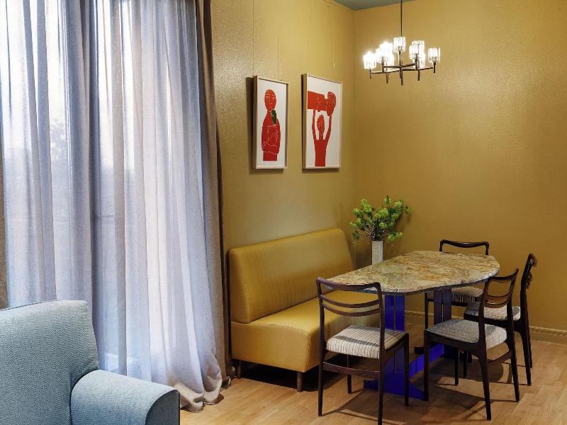 Room12 image