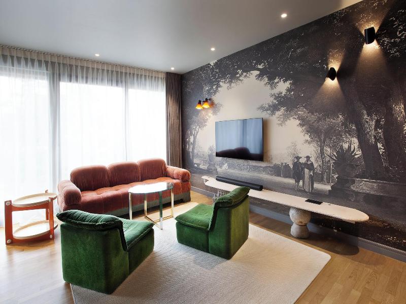 Room12 image