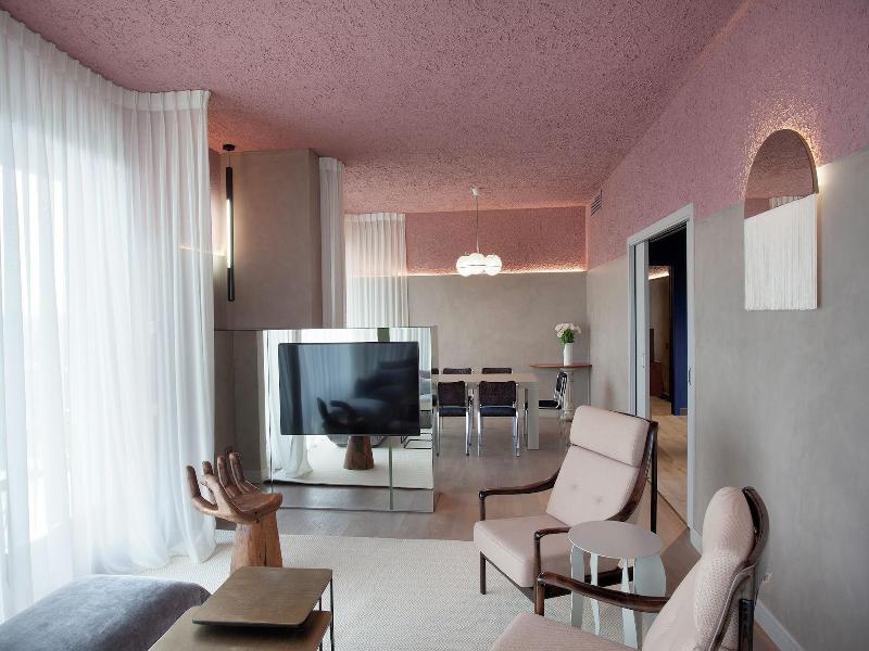 Room12 image