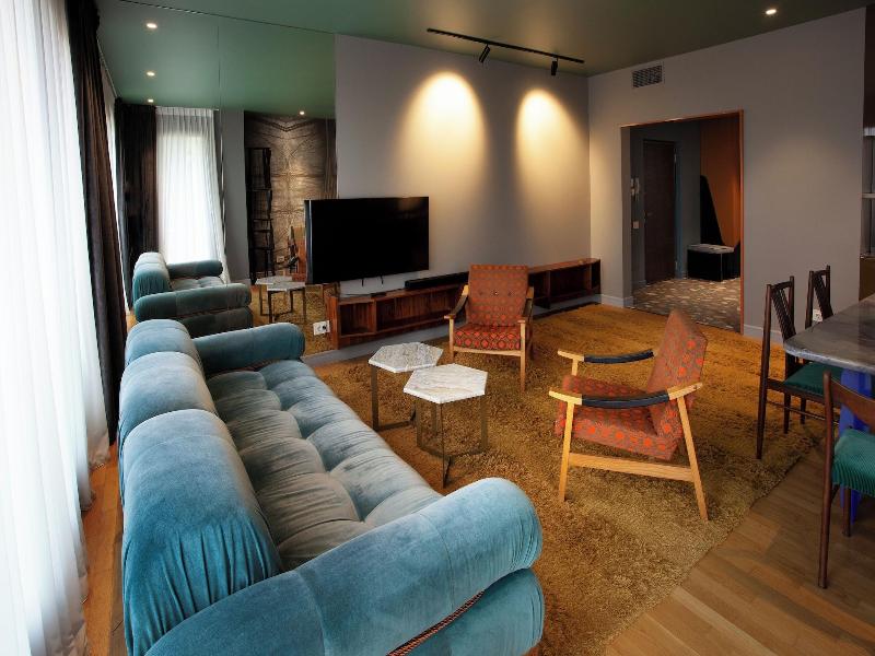 Room12 image