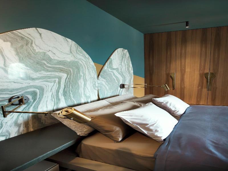 Room12 image