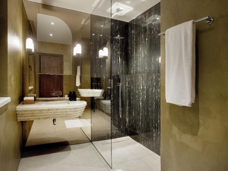 Room12 image