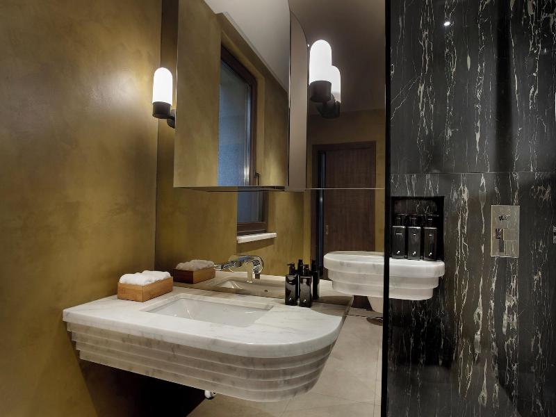 Room12 image