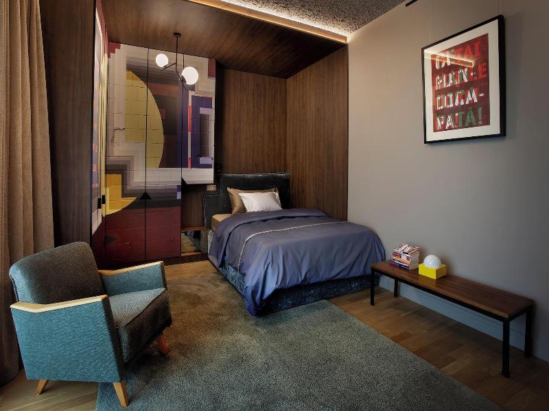 Room12 image