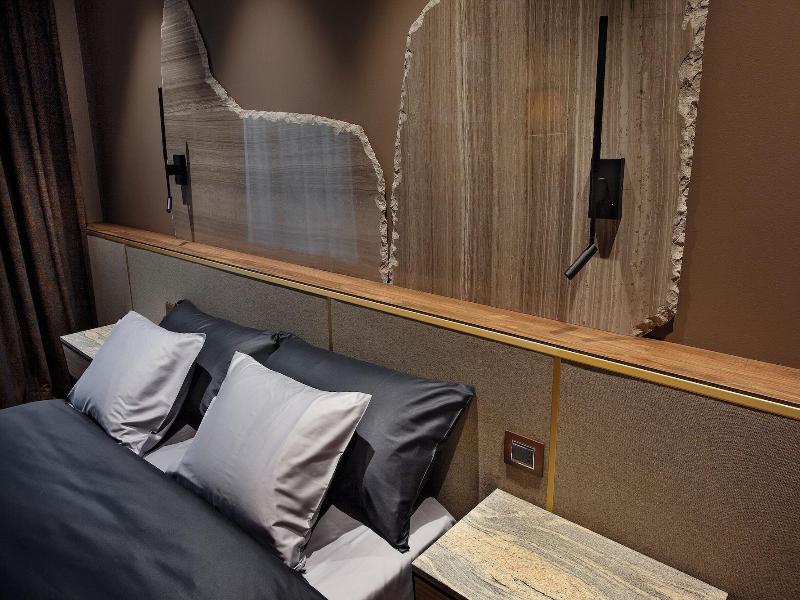 Room12 image