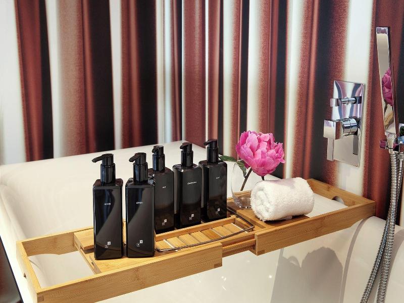 Room12 image