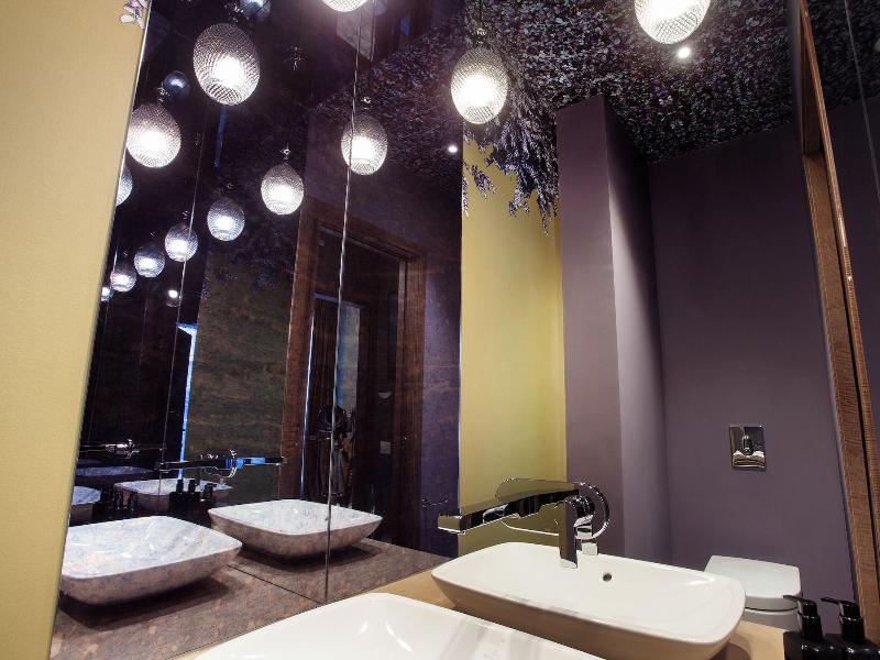 Room12 image