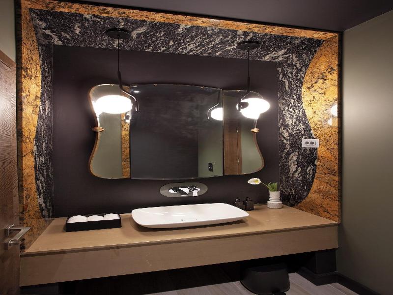 Room12 image