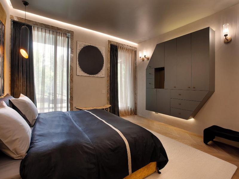 Room12 image