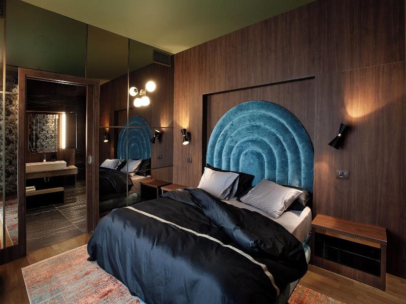 Room12 image