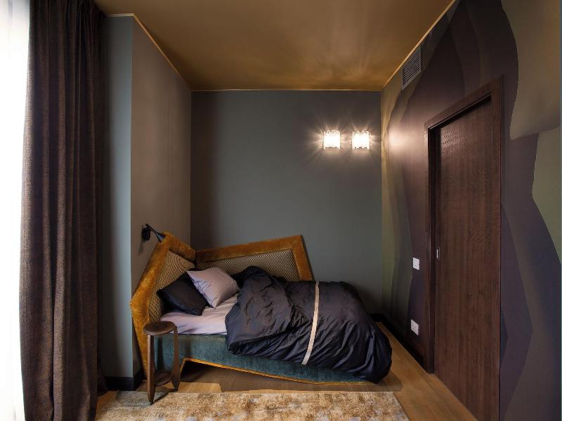 Room12 image