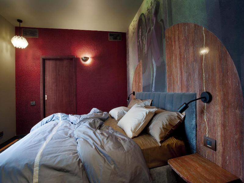 Room12 image