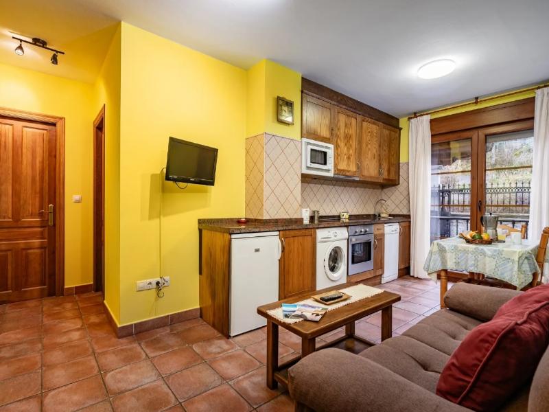 Apartamentos Rurales La Viña image