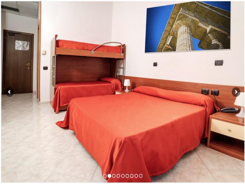 Hotel Almas image