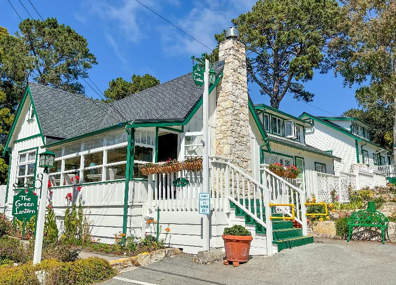 Carmel Green Lantern Inn - Image 10