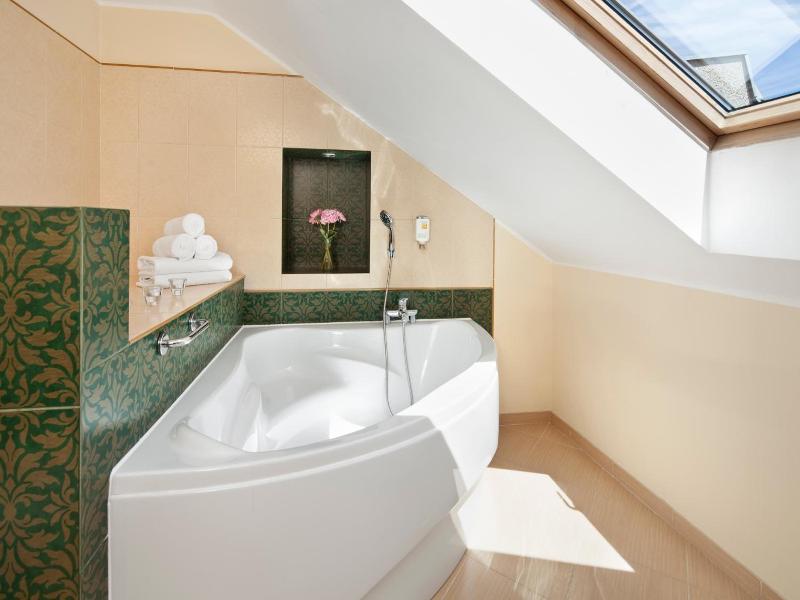 Hotel Bonum image