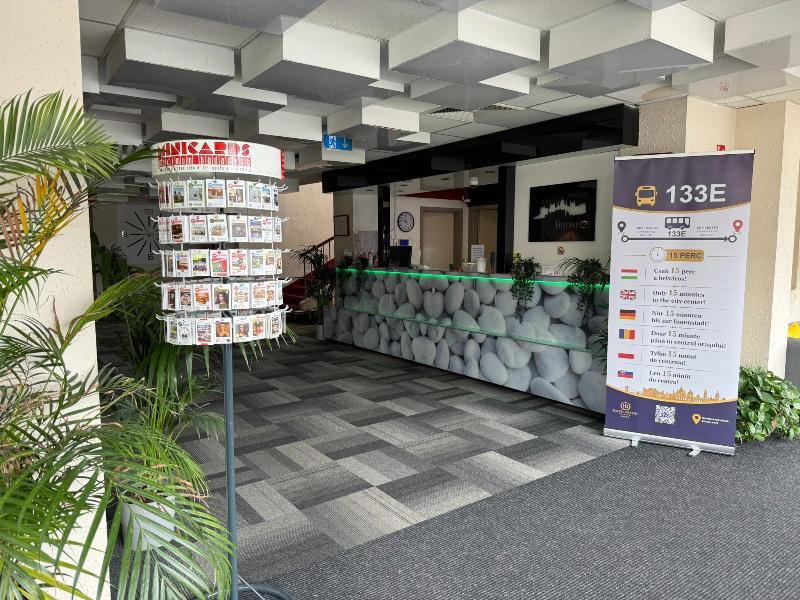 Free Parking,free Breakfast, 15 Min To City Center image