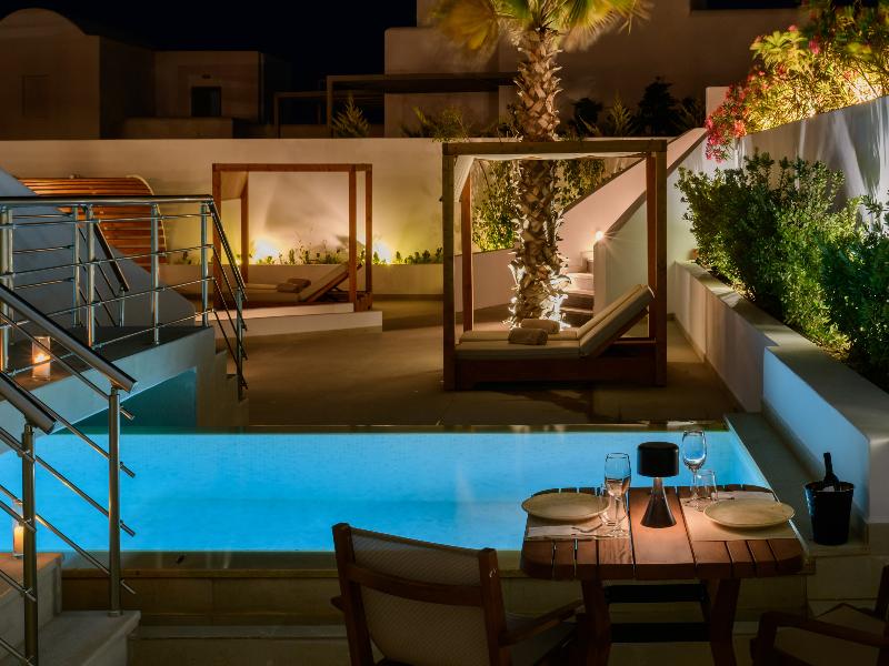 SUITE TWO BEDROOMS WITH PRIVATE POOL — photo 10