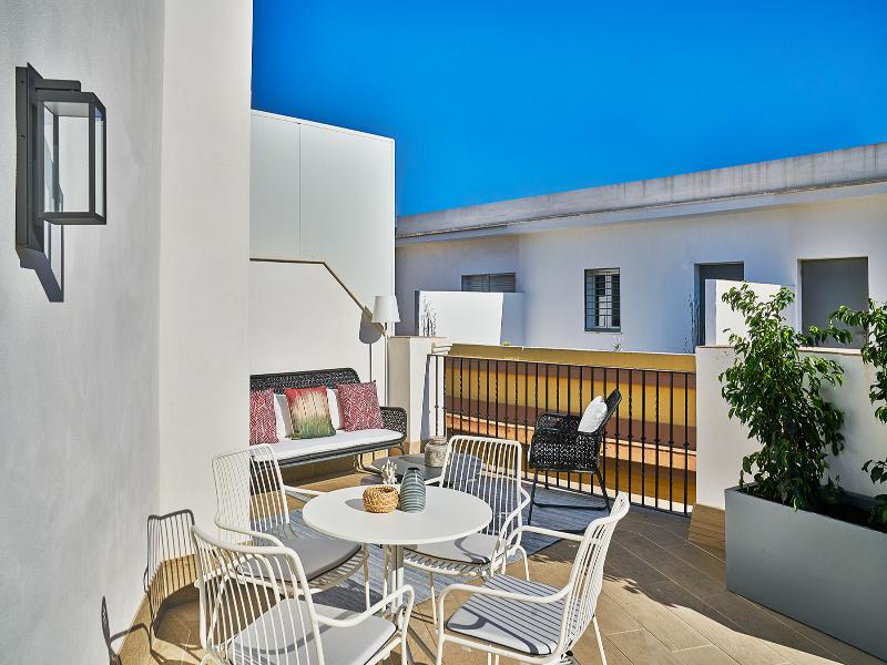 Vincci Molviedro Suites Apartments image