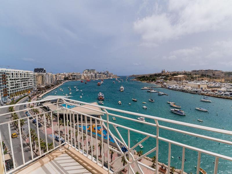 Valletta View Apartments By St Hotels image