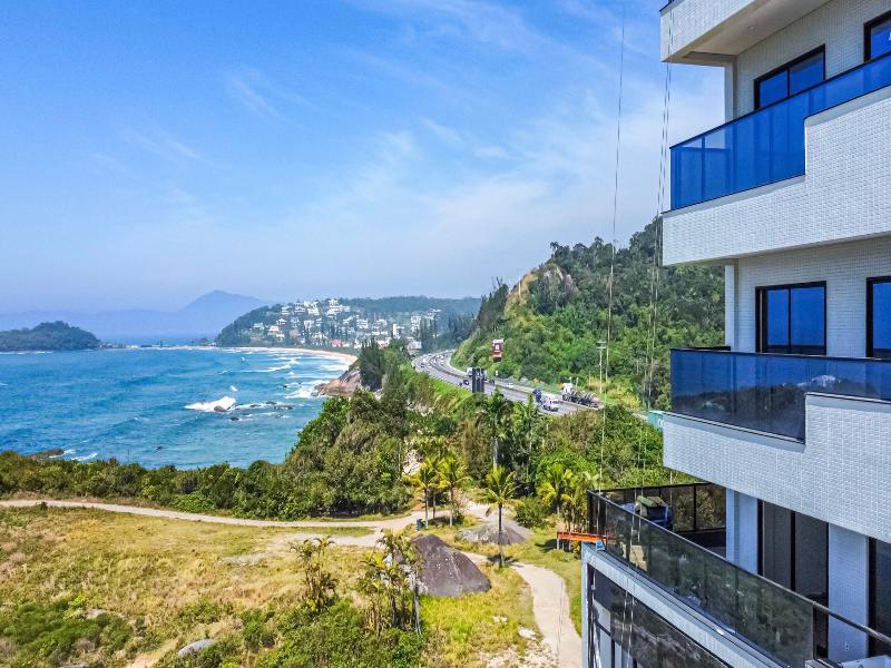 Blue Sea Hotel image