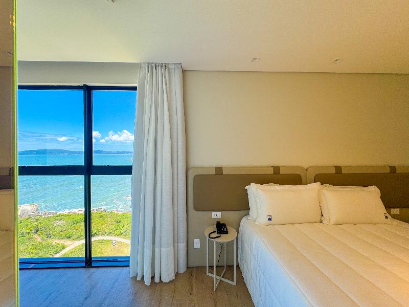 Blue Sea Hotel image