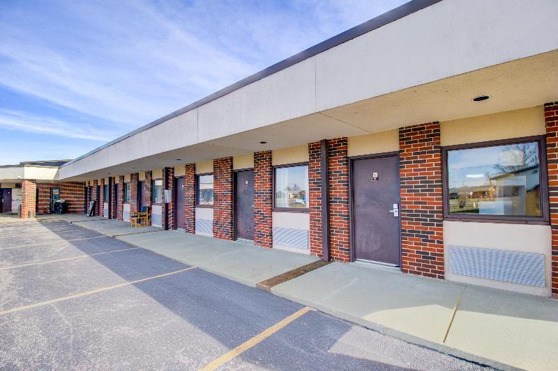 OYO Malden Airport Inn image