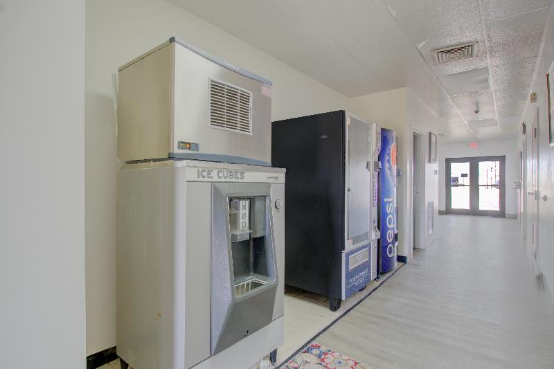 OYO Malden Airport Inn image