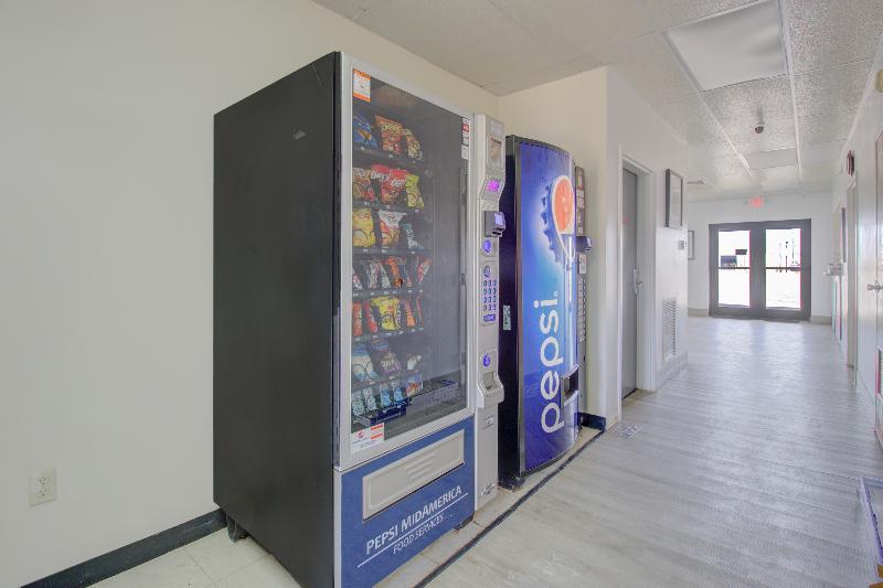OYO Malden Airport Inn image