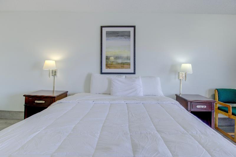OYO Malden Airport Inn image