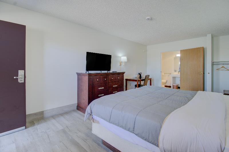 OYO Malden Airport Inn image