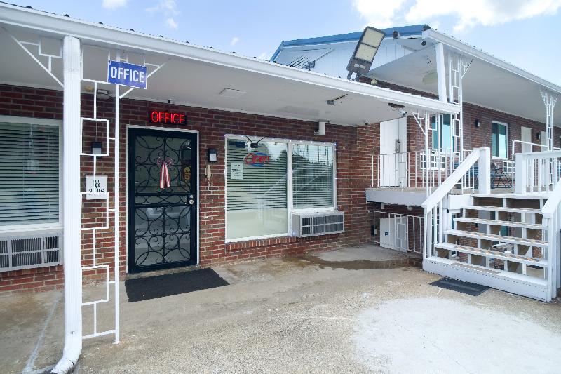 Imperial Inn Tazwell image