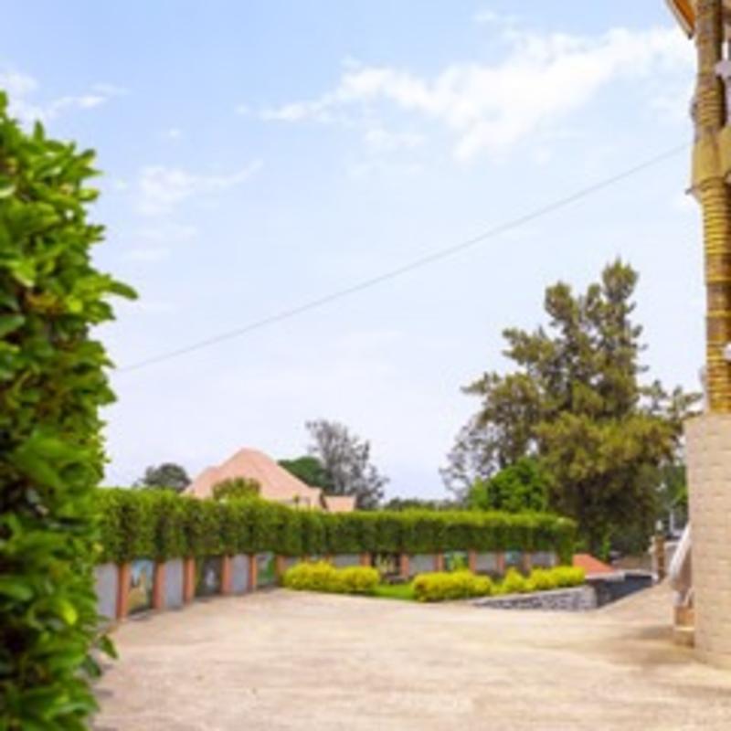 Kivu Go-lax Resort