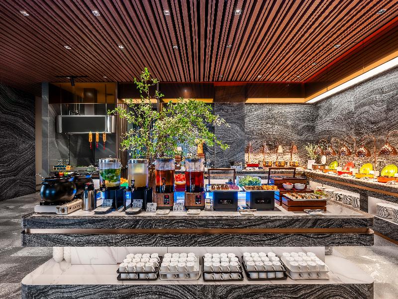 Holiday Inn Express Beijing Huacai image