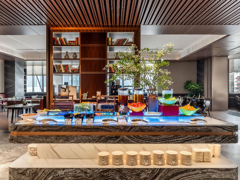 Holiday Inn Express Beijing Huacai image